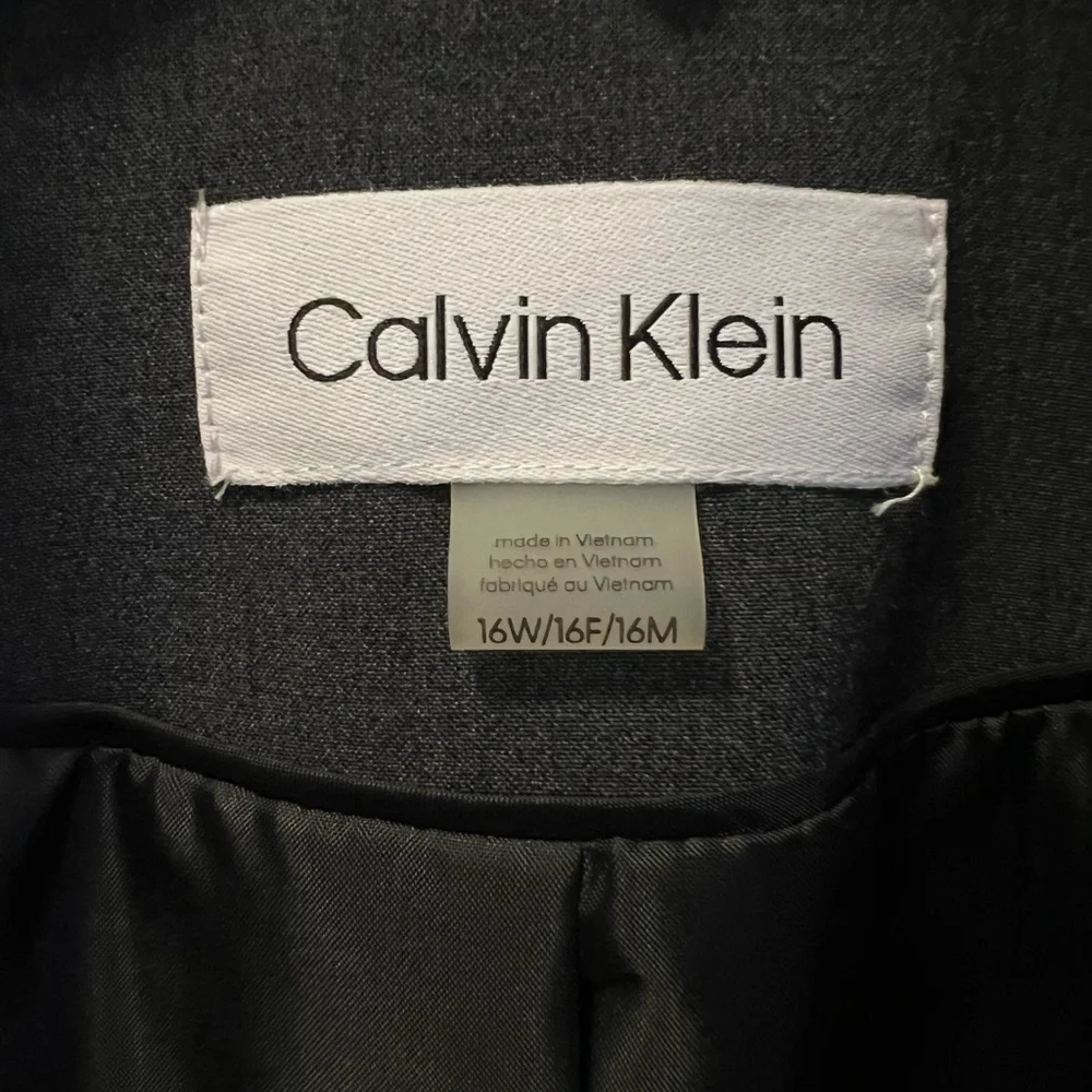 Calvin Klein Women's Charcoal Blazer. NWOT - Picture 2 of 3